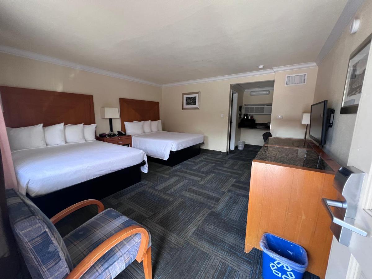Inn At San Luis Obispo Exterior photo